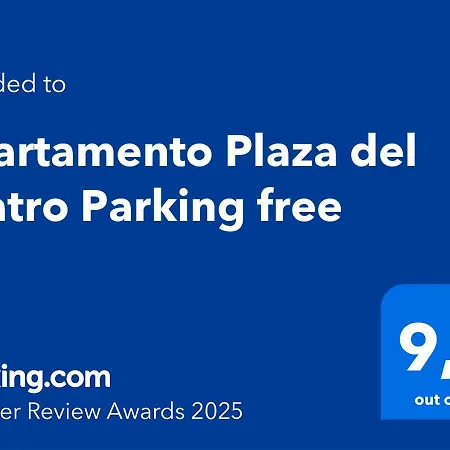 Plaza Del Teatro Parking Free * مالقة